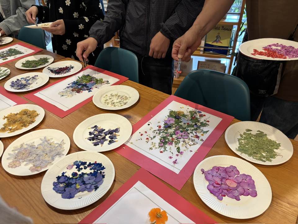 五島の花を使った押し花ワークショップ in五島・福江島